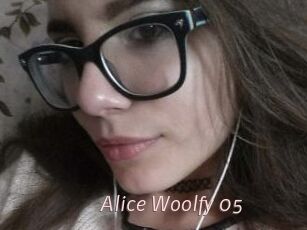 Alice_Woolfy_05