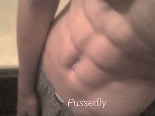 Pussedly