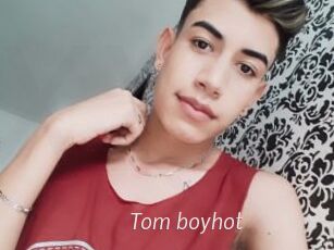 Tom_boyhot