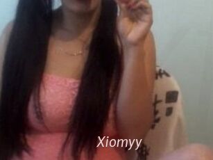 Xiomyy_